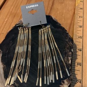 Express gold earrings